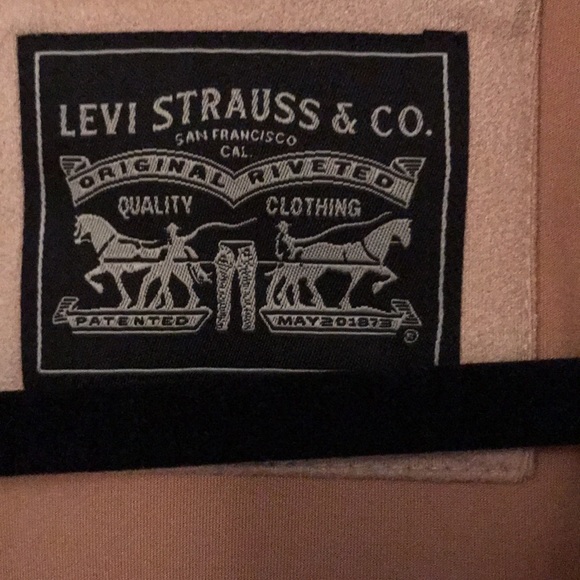 NWT Levi’s Women’s Faux Suede Modern Trucker Jacket - Picture 12 of 14